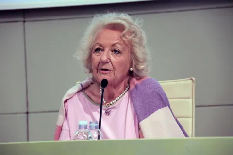simona_argentieri.jpg