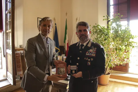 sindaco_a_gnassi_con_colonnello_giuseppe_sportelli_mg_5901.jpg