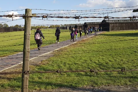 studenti_di_rimini_nel_viaggio_memoria_al_campo_di_conc_e_sterminio_di_majdanek-ott_2019-3.png