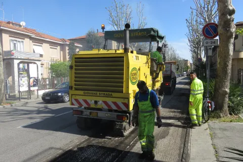 via_tripoli_asfaltatura_05.jpg