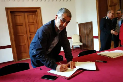 videosorveglianza_firmato_il_protocollo_dintesa_per_ampliare_la_rete_di_telecamere2.jpg