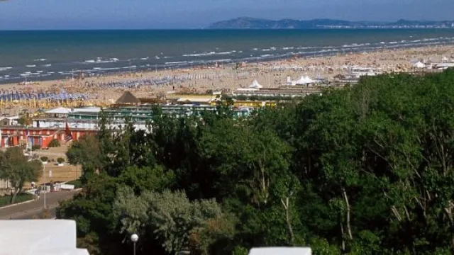 panoramica spiaggia - lungomare sud