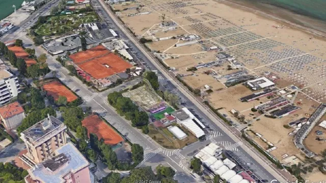 Zona "triangolone" a marina centro 