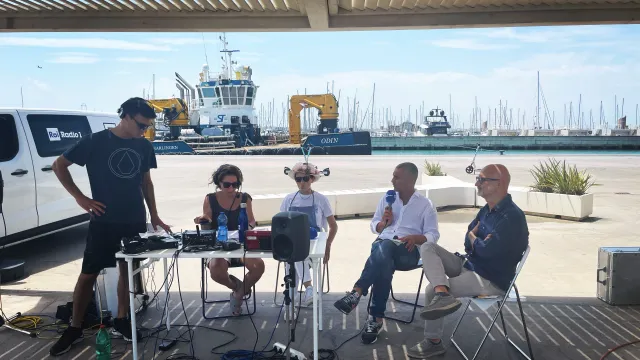 radio qui fuori