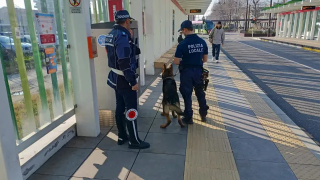 presidio polizia locale sul Metromare