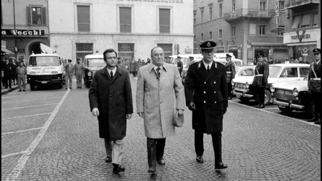 Il Sindaco Pagliarani affiancato dall'Assessore Cagnoni e dal Comandante Barbera
