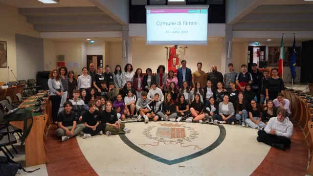 Progetto Giusti - incontro con gli studenti nella sala del Consiglio comunale 