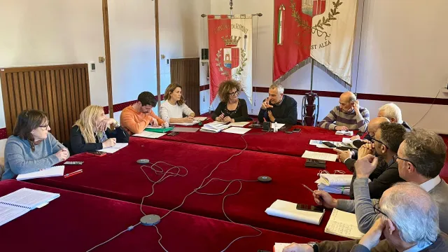 tavolo di lavoro nuovo stadio