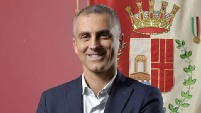 Jamil Sadegholvaad