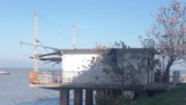 capanno da pesca su sponda destra del Marecchia