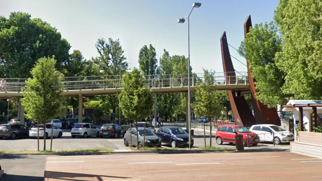 Piazzale Decio Mercanti