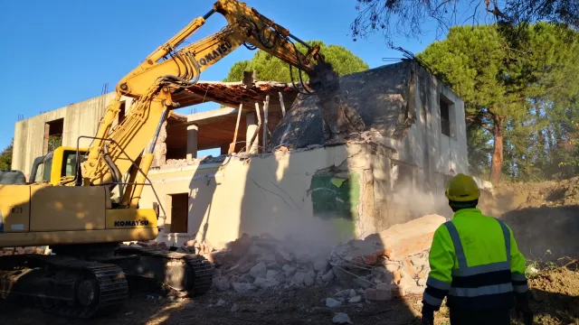 Demolizione san Lorenzo in Correggiano