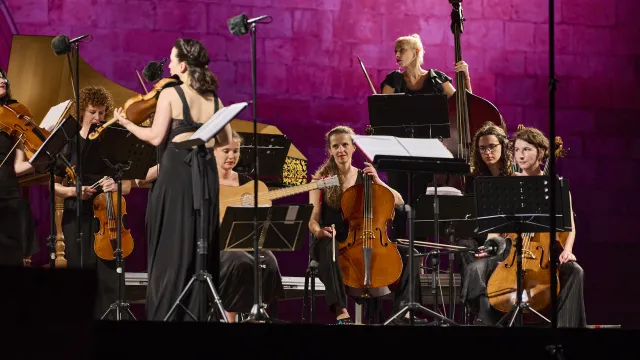 ’omaggio a Vivaldi e al talento femminile con Les Musiciennes du Concert des Nations diretta da Jordi Savall