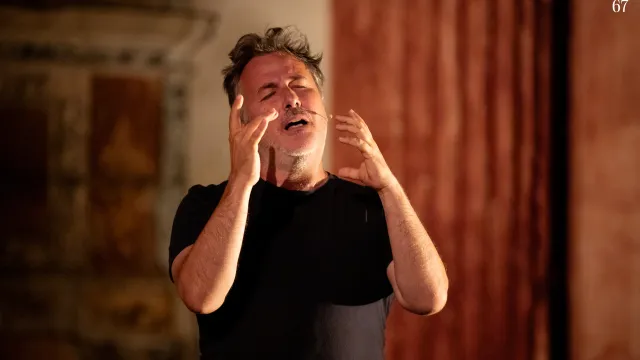 Autoritratto di e con Davide Enia_foto Andrea Veroni 