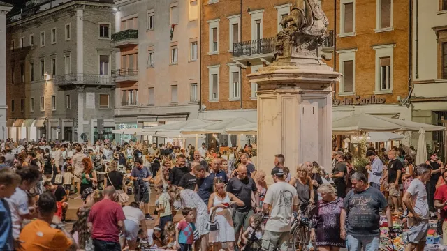 Mercatini bimbi_Shopping Night