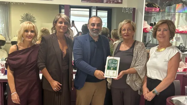 Bottega storica "Acconciature Rosy e Silvia"