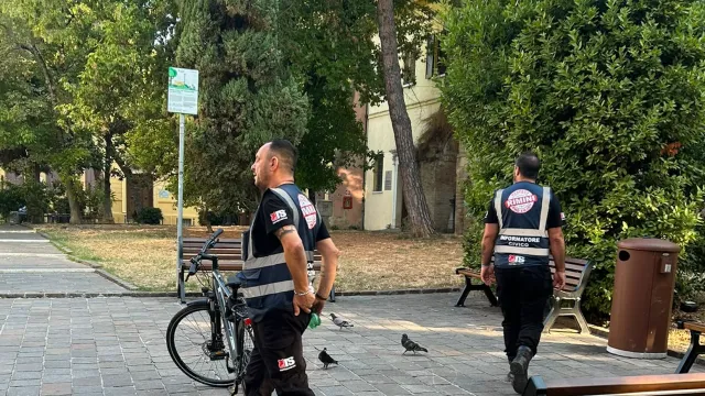 Informatori civici - piazzetta Teatini