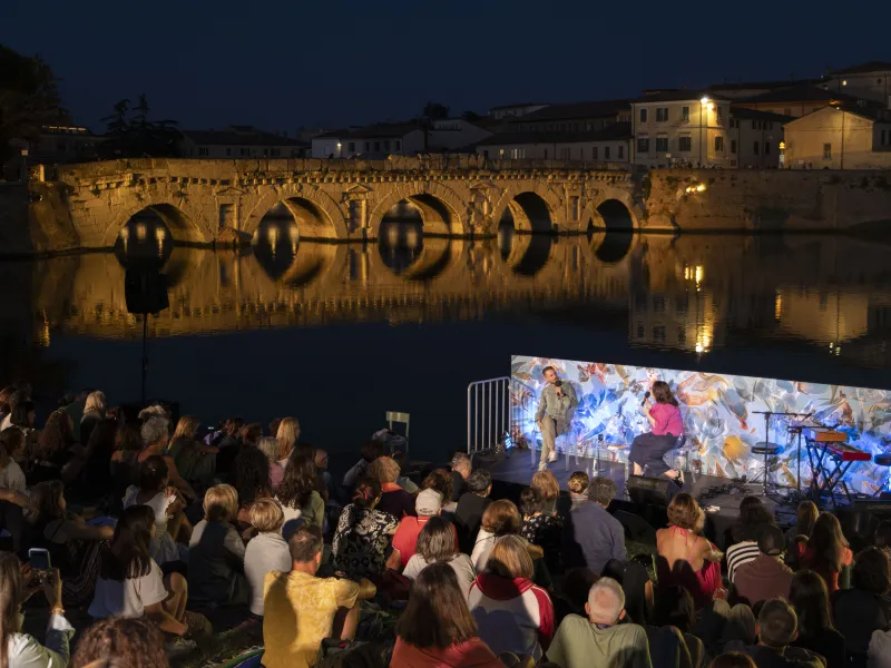 biglietti  agli amici 2025