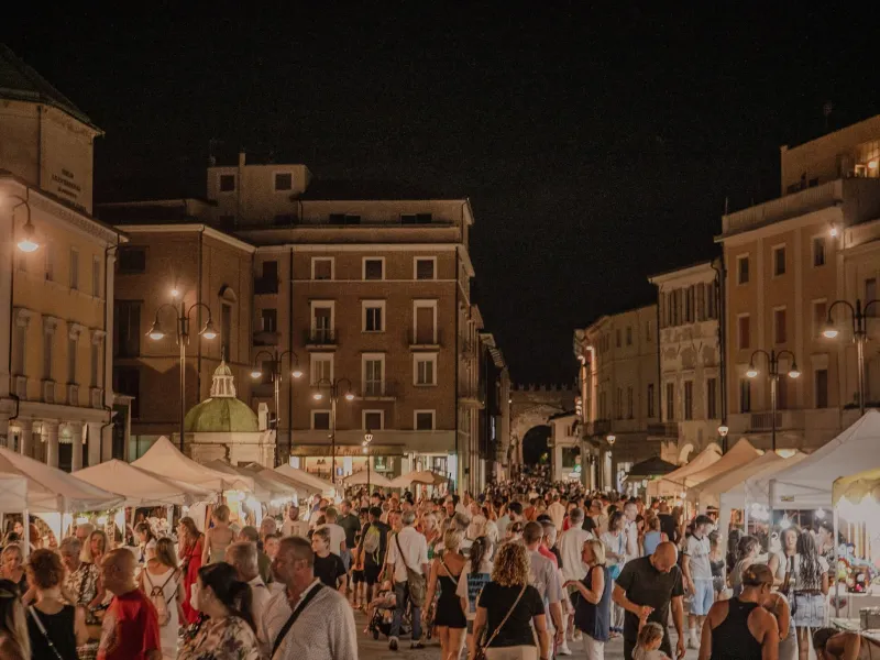 piazza Tre Martiri