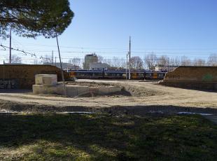 muro via monfalcone stazione ferroviaria abbattuto