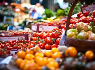 mercato prodotti agricoli