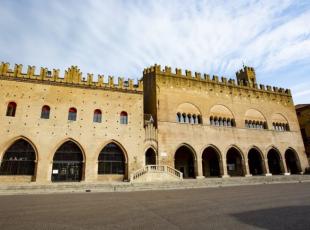 Part Piazza Cavour