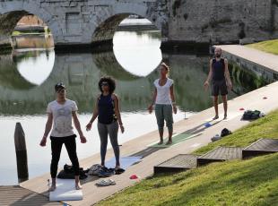 Yoga al ponte di Tiberio