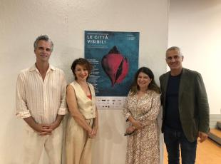 conferenza stampa con i direttori artistici Riccardo Amadei e Tamara Balducci, la responsabile della direzione teatri Laura Fontana e il sindaco Jamil Sadegholvaad