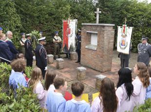 Studenti e rappresentanti delle Istituzioni omaggiano i caduti nel 79° Anniversario della Liberazione di Rimini