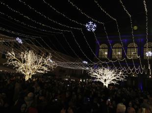 Rimini accende le luci sul Natale