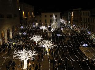 Rimini accende le luci sul Natale