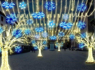 illuminazione piazza cavour