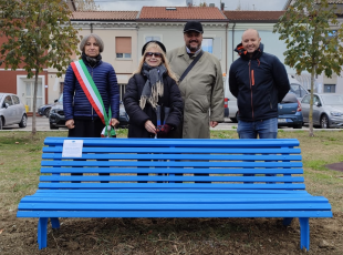  Parco della Memoria di Ustica la panchina azzurra di A.N.I.Ma.S.S. ODV- Associazione Nazionale Italiana Malati Sindrome di Sjogren