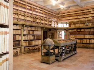 sale storiche della Biblioteca Gambalunga