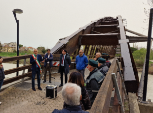 riconsegnato il ponte degli scout alla città