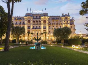 grand hotel