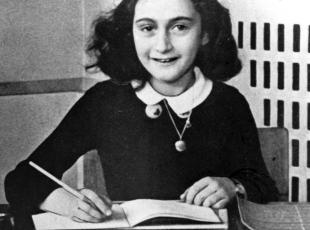 anne-frank-desk.jpg