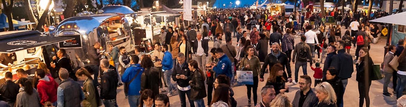 2streeatfoodtrucktotalone.jpg