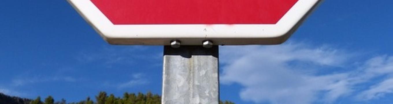 stop_2.jpg